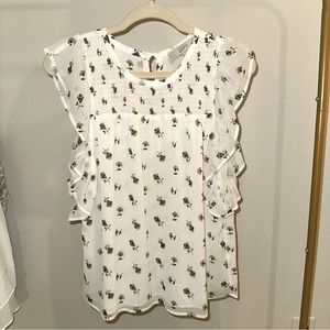 Floral top perfect for spring!